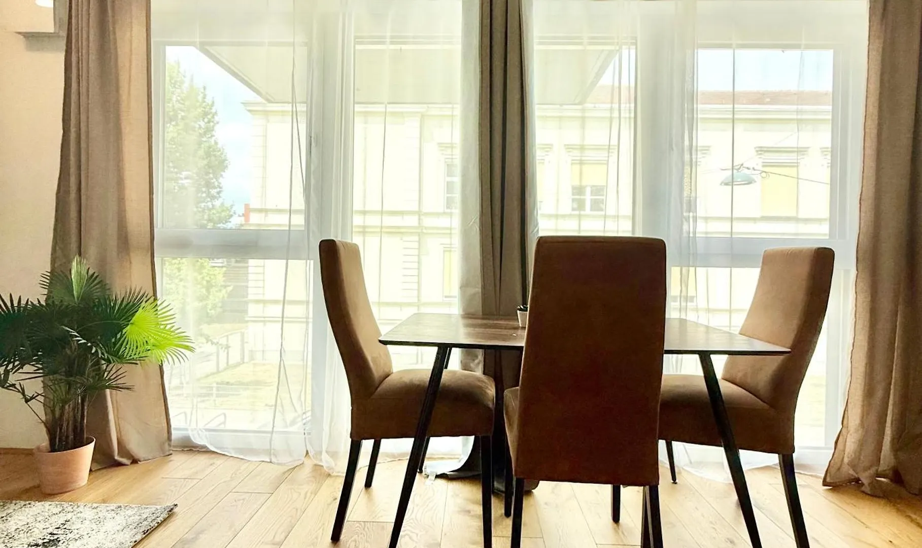 Moebliertes Apartment Viena
